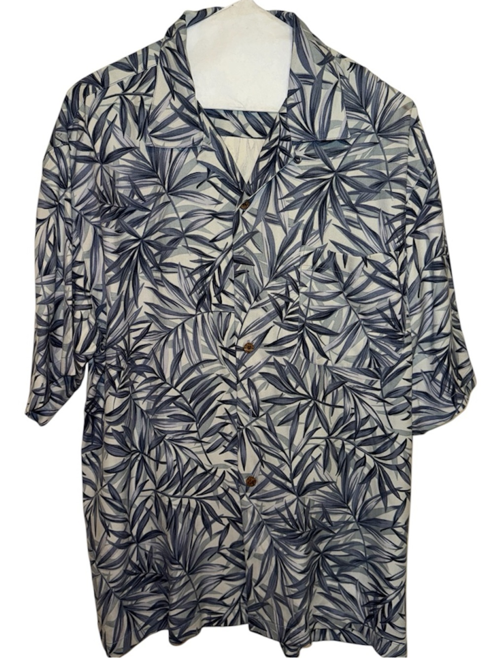 Tommy Bahama Navy and White Short Sleeve Tropical Silk Shirt M